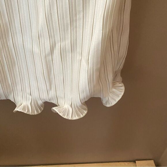 Lovers And Friends Benni Midi Dress in Ivory white
 Pleated halter Revolve XS - Picture 10 of 14